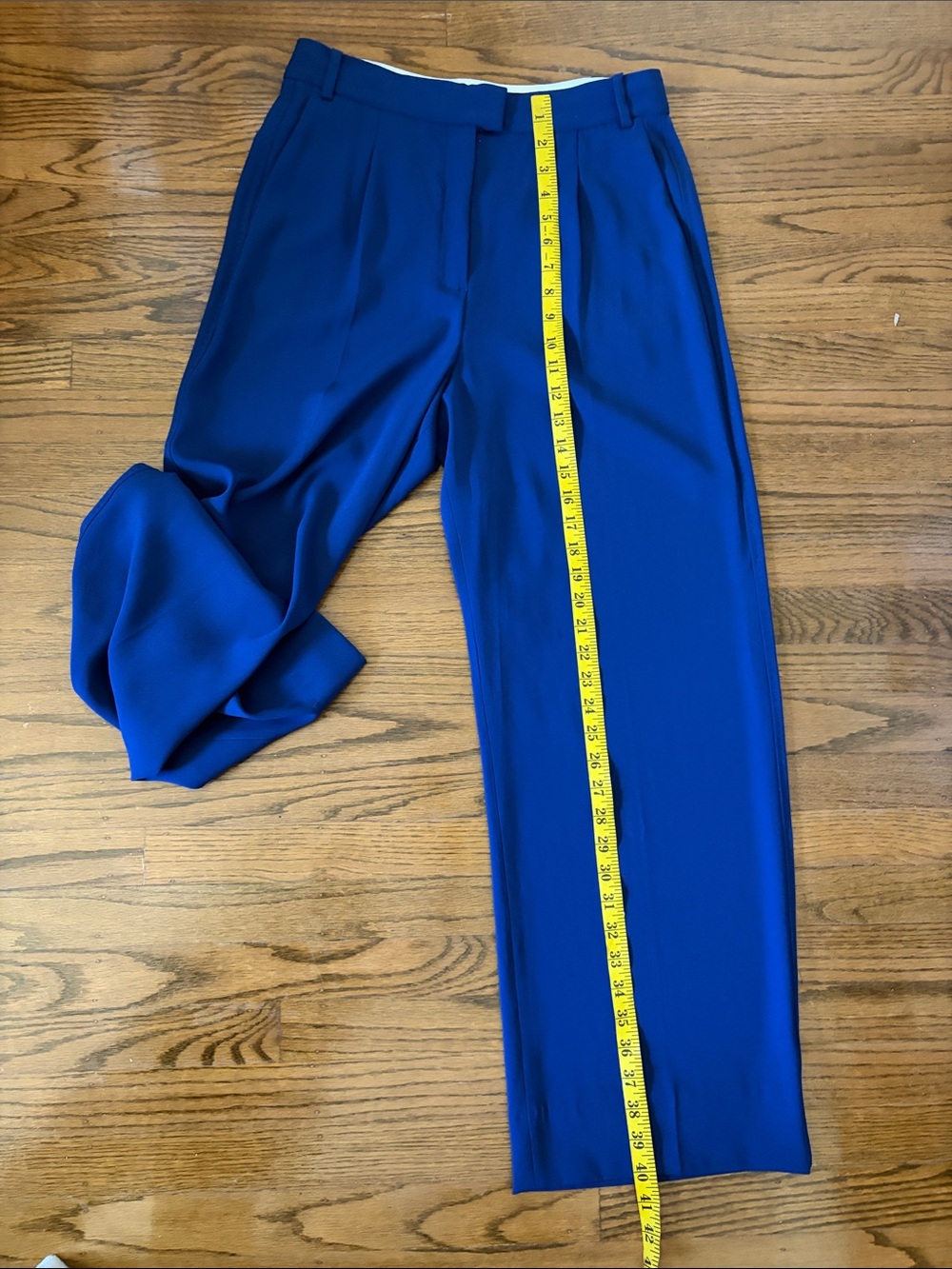 Aritzia Babaton Pleated Wide-Leg Pants in a vibrant royal Blue Size 10 - Picture 11 of 13